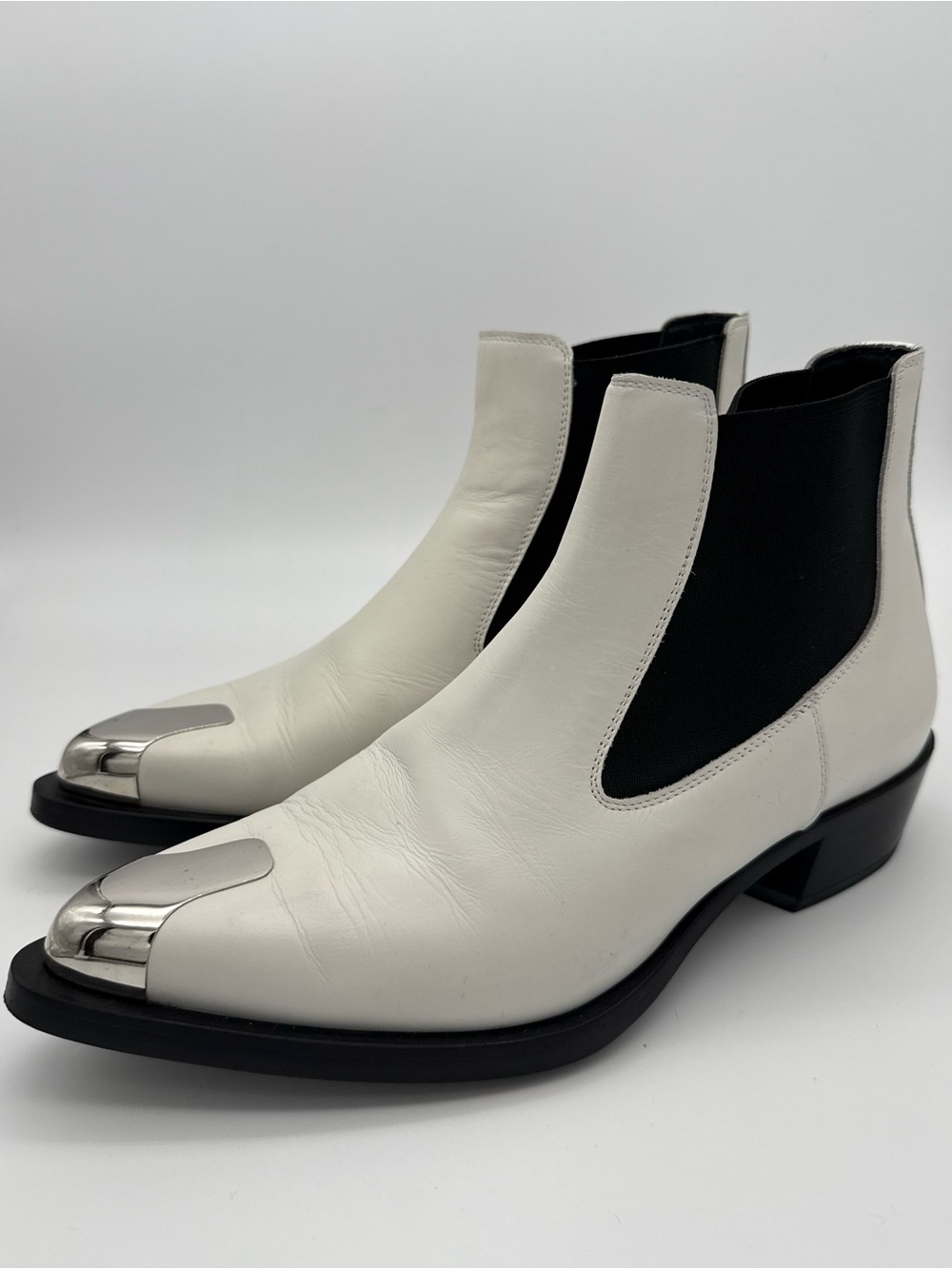 Alexander McQueen Men's White Metal Toe Cap Leather Chelsea Boots Size 40 US 7